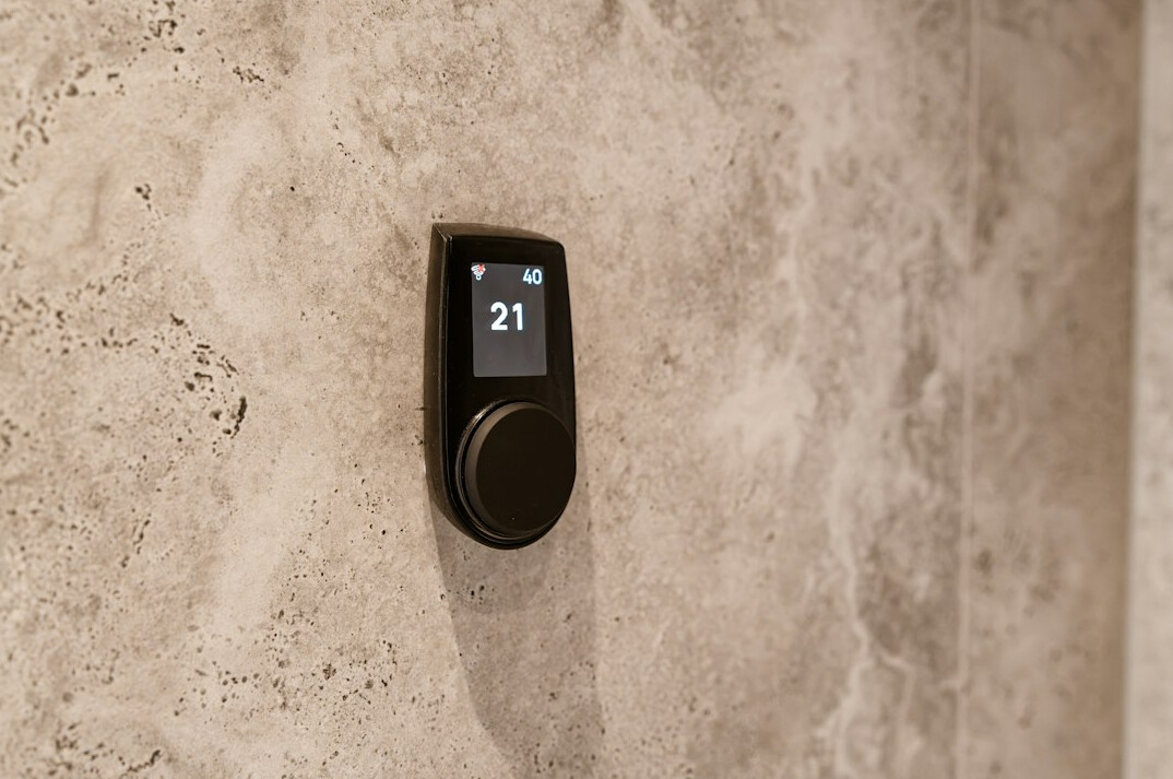 smart thermostat device
