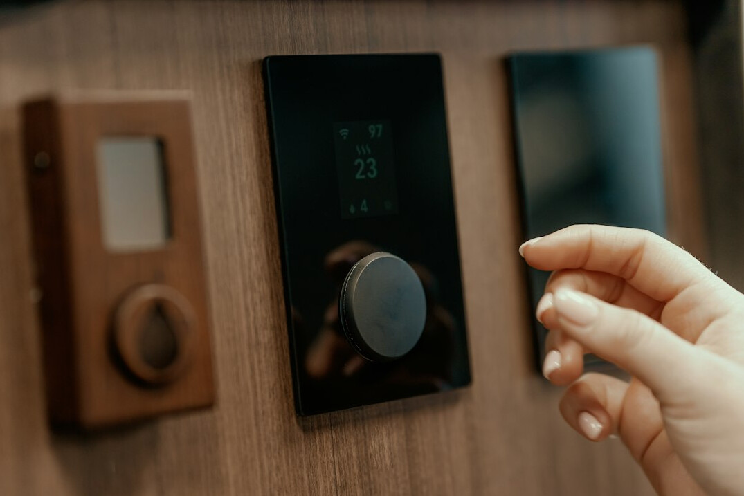 smart thermostat device